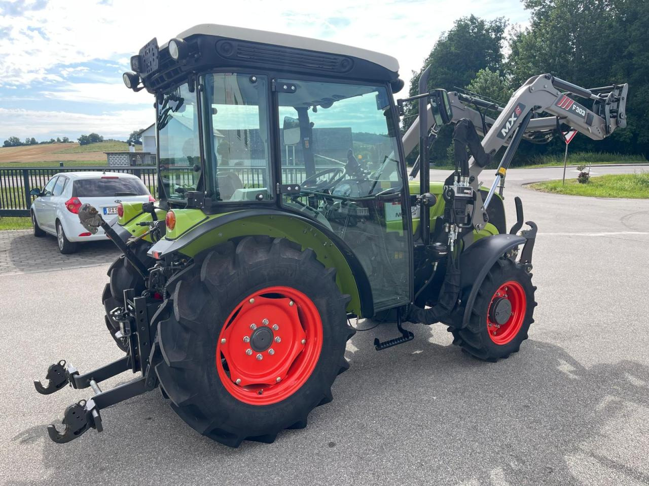 CLAAS Nexos 210 inkl. Frontlader, Frontzapfwelle - جرار: صورة 5 CLAAS Nexos 210 inkl. Frontlader, Frontzapfwelle - جرار: صورة 5