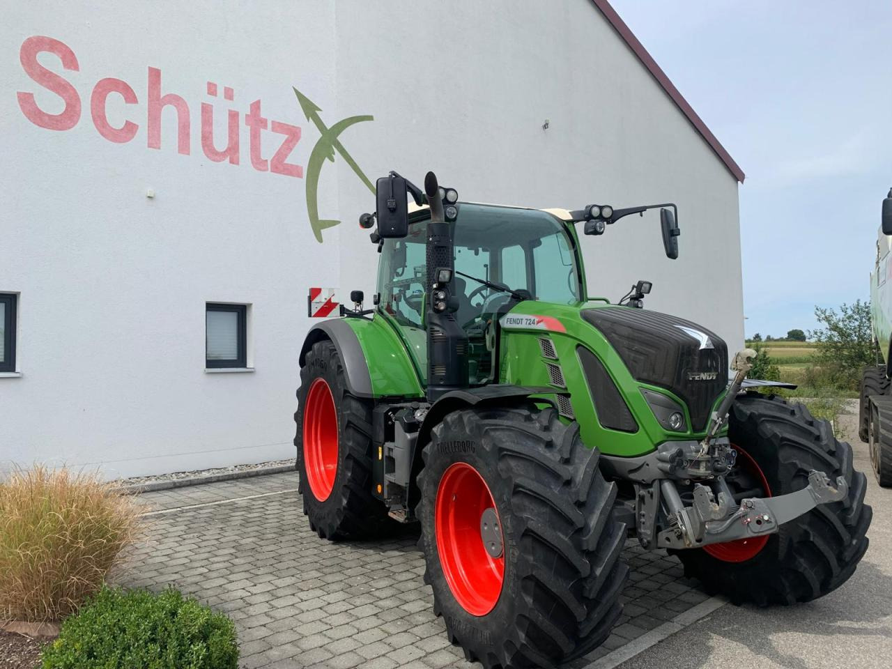 Fendt 724 Vario Power Plus GPS, Baujahr 2019 - جرار: صورة 2 Fendt 724 Vario Power Plus GPS, Baujahr 2019 - جرار: صورة 2