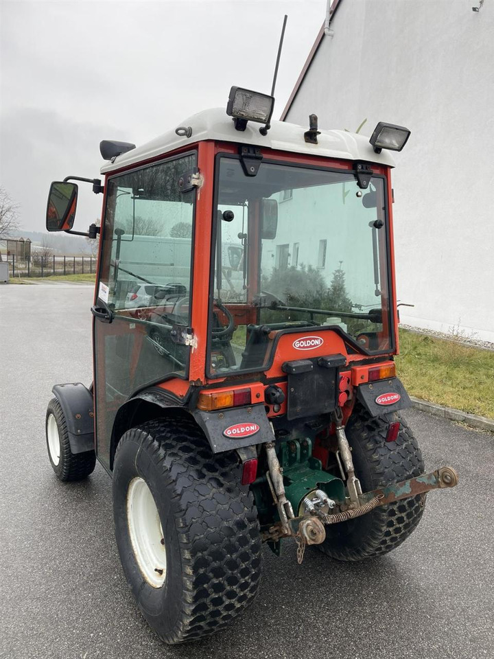 Goldoni IDEA 30HST Goldoni, Rasenmäher und Mulcher, Kabine, Frontkraftheber, Heckhubwerkanhängung - جرار: صورة 3 Goldoni IDEA 30HST Goldoni, Rasenmäher und Mulcher, Kabine, Frontkraftheber, Heckhubwerkanhängung - جرار: صورة 3