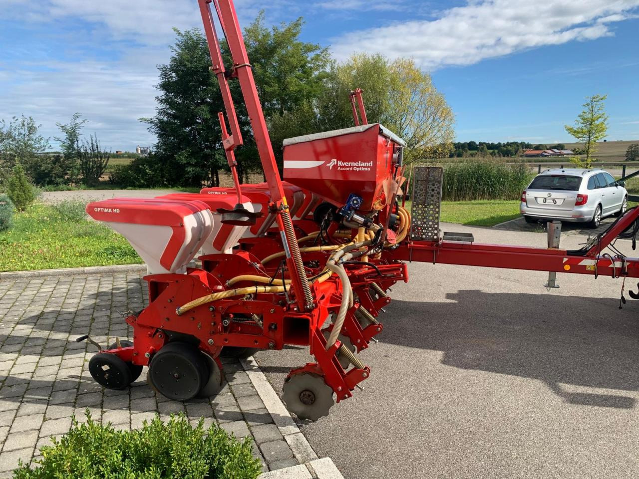 Kverneland Optima HD, mechanischer Antrieb, Reihendüngerstreuer, Visio - Säüberwachung, Baujahr 2007 - آلة نثر البذور الدقيقة: صورة 5 Kverneland Optima HD, mechanischer Antrieb, Reihendüngerstreuer, Visio - Säüberwachung, Baujahr 2007 - آلة نثر البذور الدقيقة: صورة 5