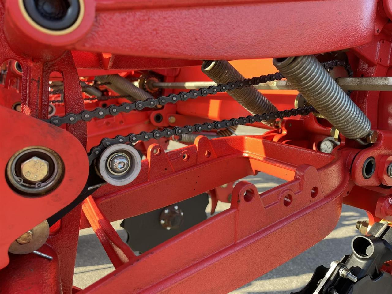 آلة نثر البذور الدقيقة Kverneland Optima TF Profi 2, 8-reihig, mechanischer Antrieb: صورة 12 آلة نثر البذور الدقيقة Kverneland Optima TF Profi 2, 8-reihig, mechanischer Antrieb: صورة 12