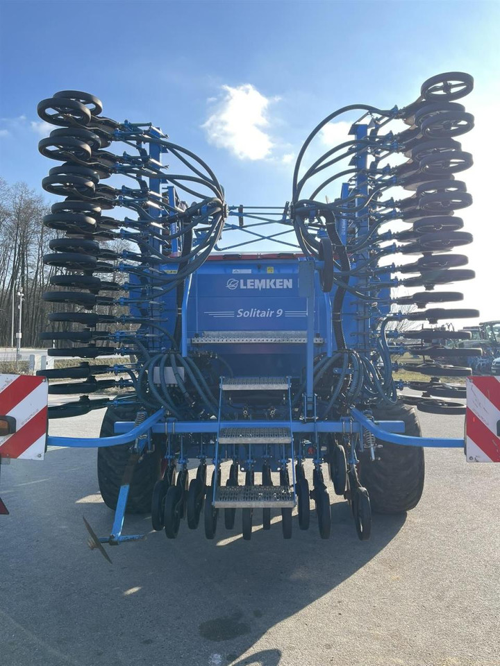 Lemken Säkombi Lemken Zirkon 10/600KA und Solitär 9 - آلة البذار متعددة الوظائف: صورة 4 Lemken Säkombi Lemken Zirkon 10/600KA und Solitär 9 - آلة البذار متعددة الوظائف: صورة 4