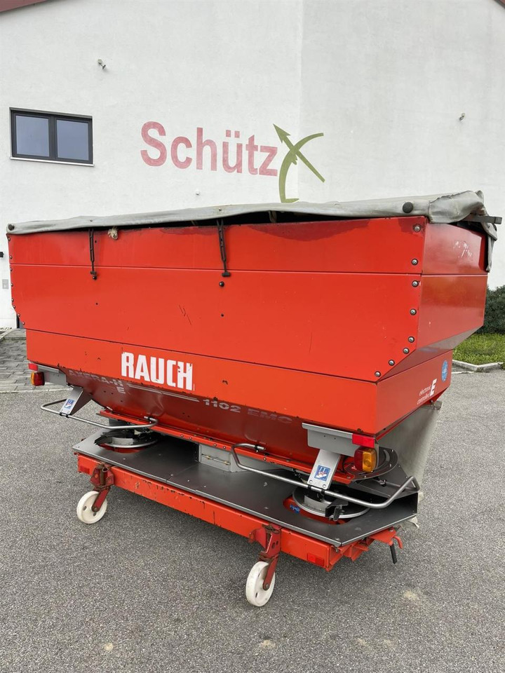 Rauch Axera H EMC 1102 mit Rauch Quantron P Bedienterminal, Abdeckplane, Rollvorrichtung - آلة رش السماد: صورة 1 Rauch Axera H EMC 1102 mit Rauch Quantron P Bedienterminal, Abdeckplane, Rollvorrichtung - آلة رش السماد: صورة 1