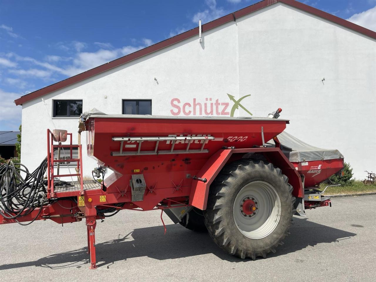 Rauch TWS 5000 Düngerwagen mit Lenkung und Streuer Axera H-EMC - آلة رش السماد: صورة 2 Rauch TWS 5000 Düngerwagen mit Lenkung und Streuer Axera H-EMC - آلة رش السماد: صورة 2