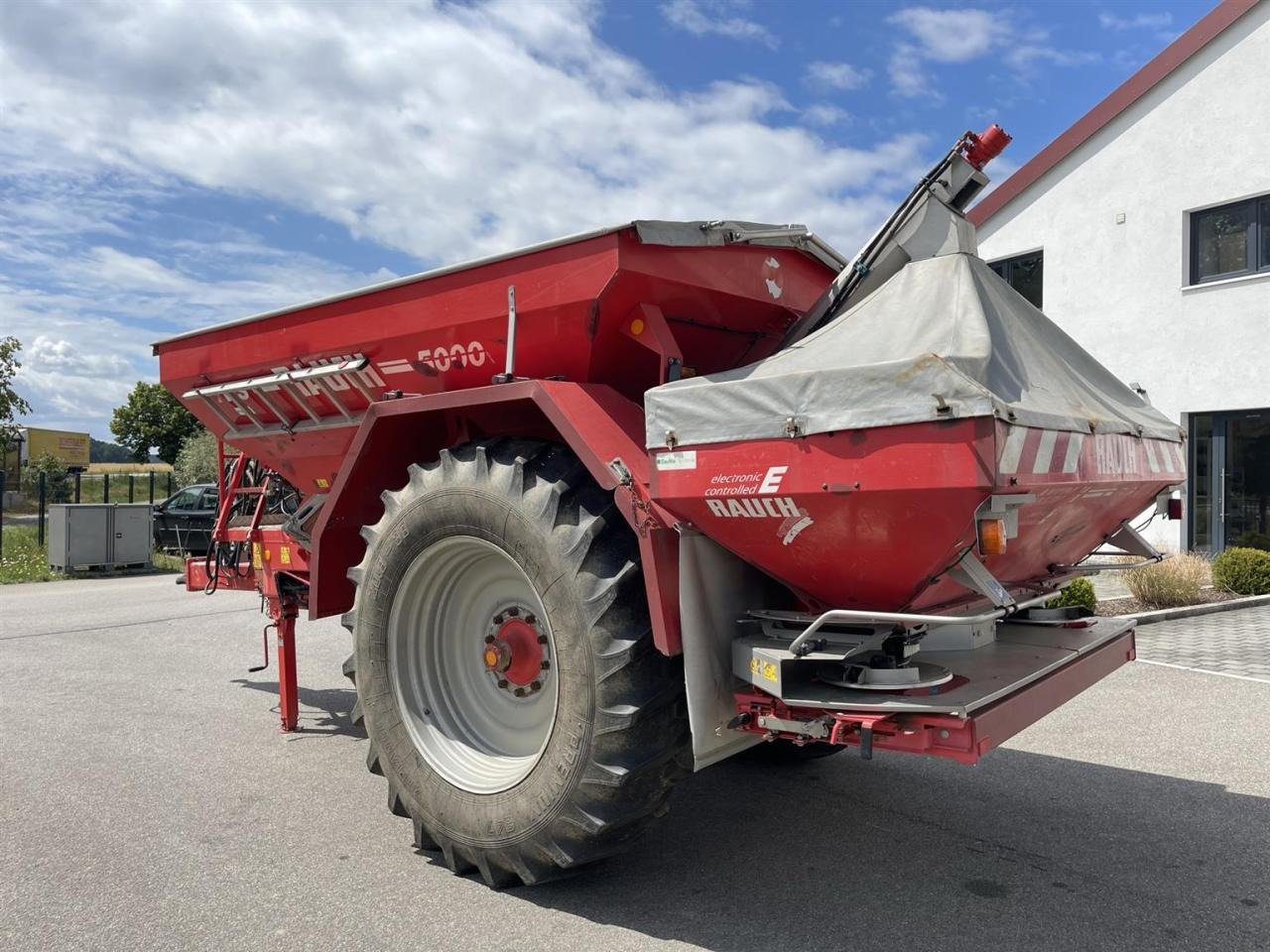 Rauch TWS 5000 Düngerwagen mit Lenkung und Streuer Axera H-EMC - آلة رش السماد: صورة 4 Rauch TWS 5000 Düngerwagen mit Lenkung und Streuer Axera H-EMC - آلة رش السماد: صورة 4