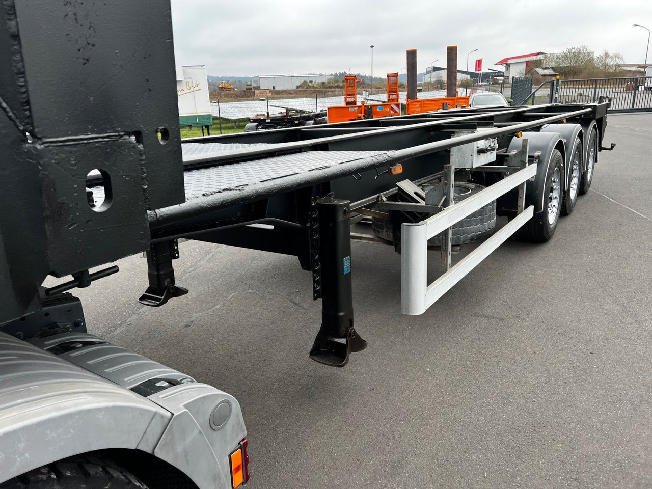 H&W 3- Achs Auflieger für Presscontainer H&W 3- Achs Auflieger für Presscontainer - نصف مقطورة لنقل الحاويات: صورة 4 H&W 3- Achs Auflieger für Presscontainer H&W 3- Achs Auflieger für Presscontainer - نصف مقطورة لنقل الحاويات: صورة 4