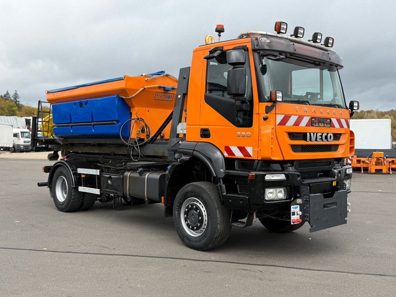 Iveco Trakker 330 EEV Winterdienst Abroll - شاحنة ذات خطاف: صورة 3 Iveco Trakker 330 EEV Winterdienst Abroll - شاحنة ذات خطاف: صورة 3