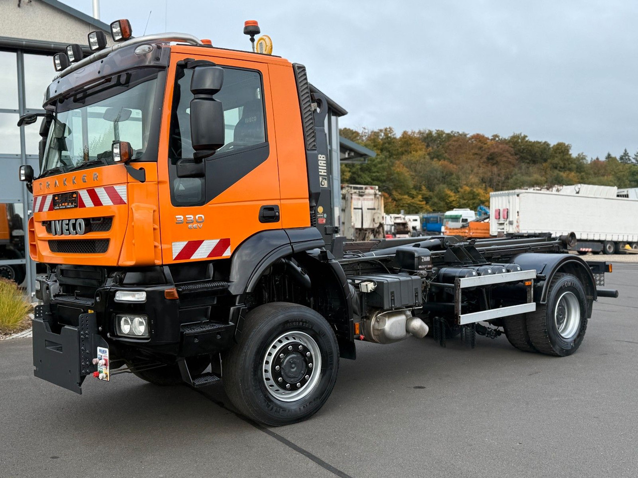 Iveco Trakker 330 EEV Winterdienst Abroll - شاحنة ذات خطاف: صورة 4 Iveco Trakker 330 EEV Winterdienst Abroll - شاحنة ذات خطاف: صورة 4