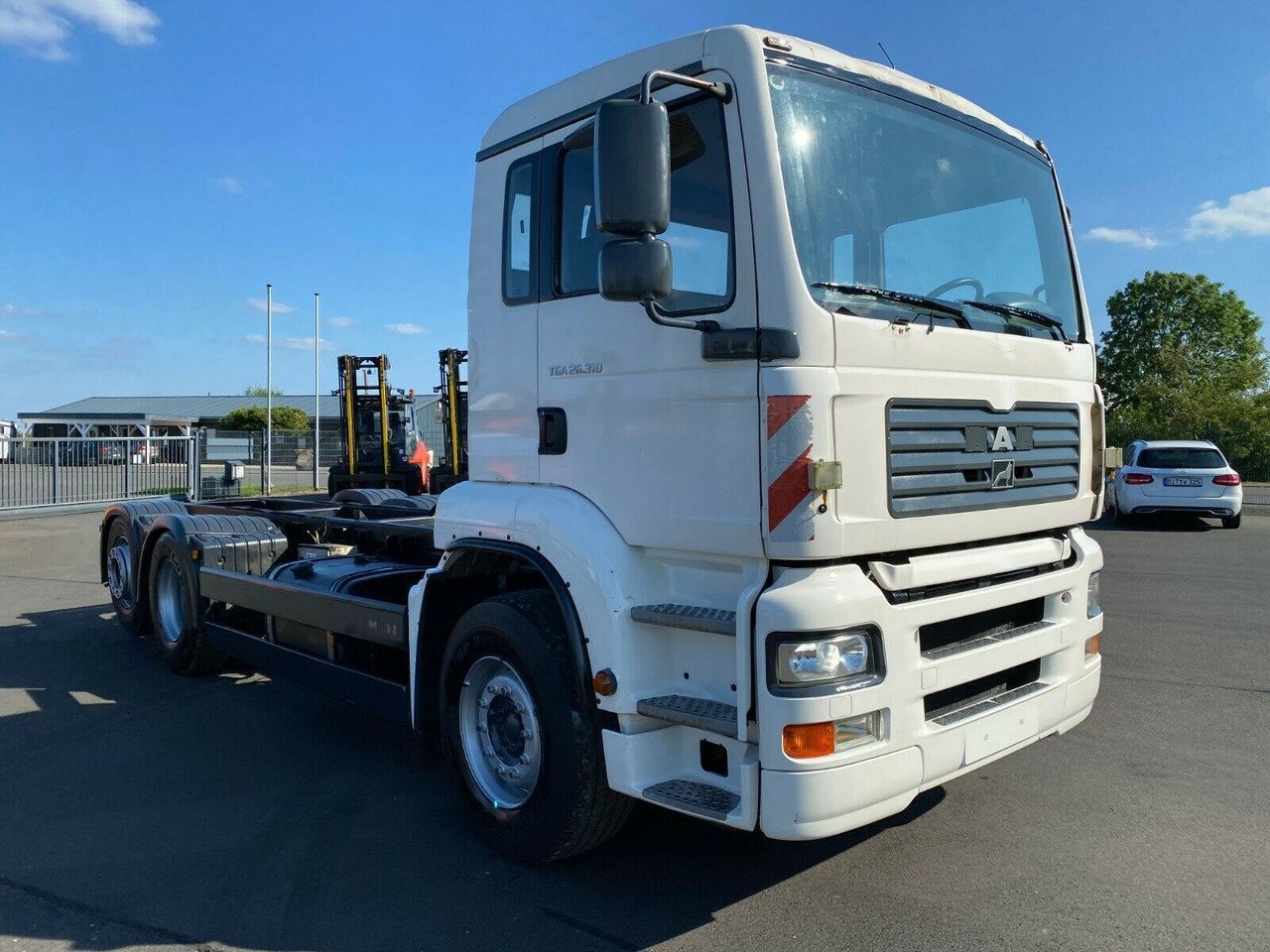 MAN 26.310 6x2 Hydraulik MAN 26.310 6x2 Hydraulik - شاحنة هيكل كابينة: صورة 1 MAN 26.310 6x2 Hydraulik MAN 26.310 6x2 Hydraulik - شاحنة هيكل كابينة: صورة 1