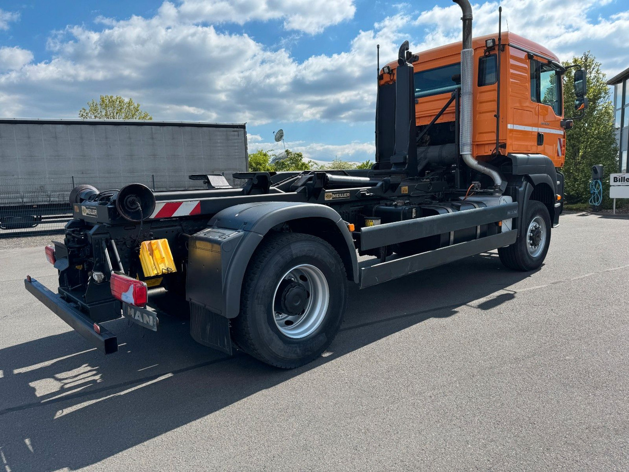 MAN TGA 18.350 4x4 Meiler Abroller RK 14.45 Winterd. - شاحنة ذات خطاف: صورة 3 MAN TGA 18.350 4x4 Meiler Abroller RK 14.45 Winterd. - شاحنة ذات خطاف: صورة 3