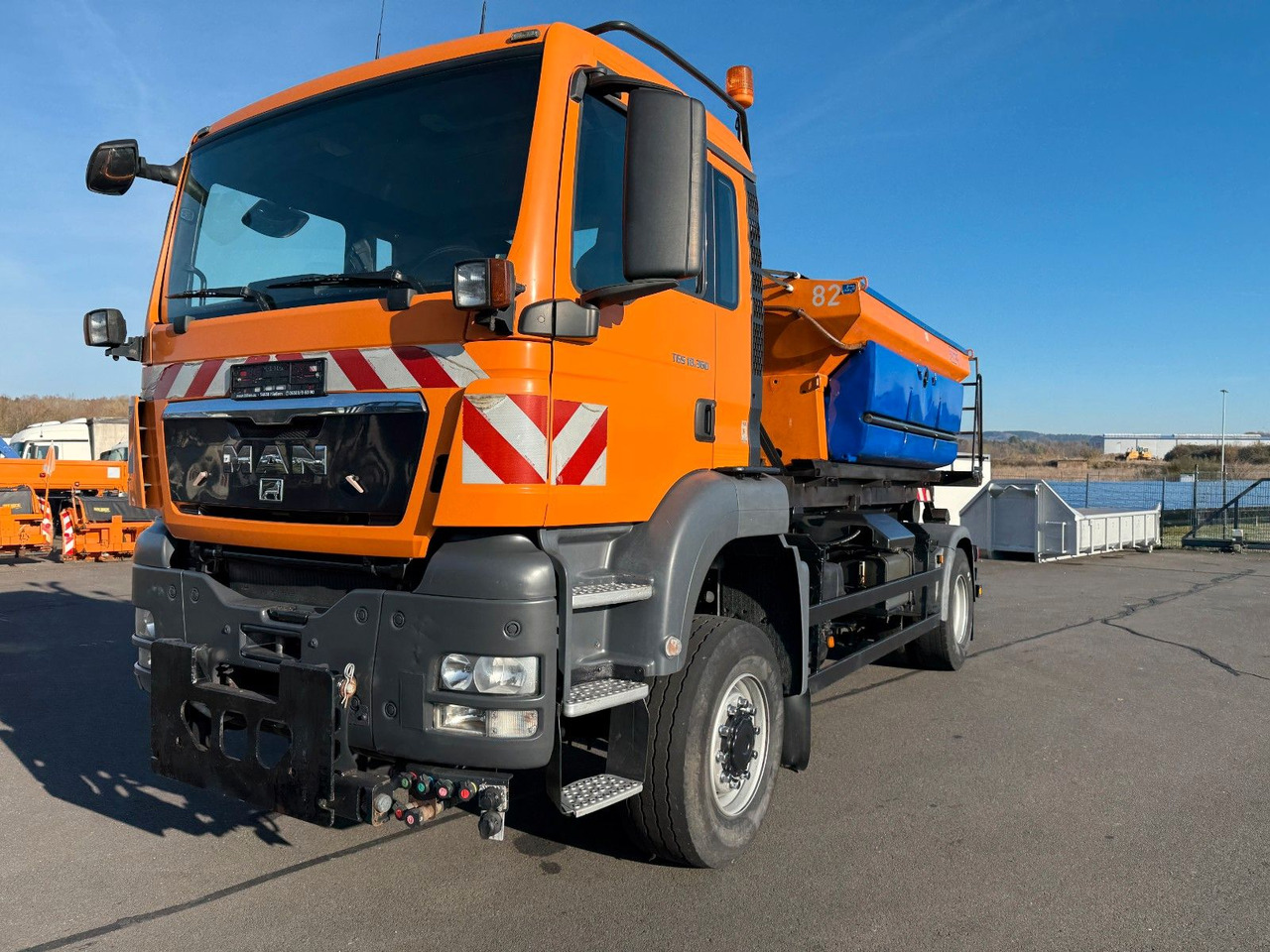 MAN TGS 18.360 4x4 Winterdienst Meiller Abroller - شاحنة ذات خطاف: صورة 3 MAN TGS 18.360 4x4 Winterdienst Meiller Abroller - شاحنة ذات خطاف: صورة 3