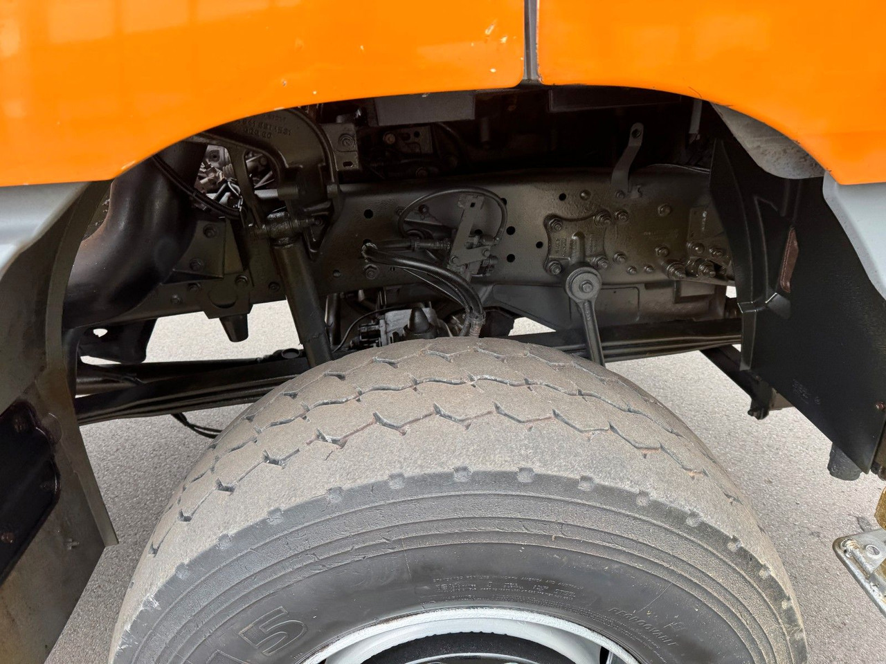 Mercedes-Benz Actros 1831 4x4 Kipper - Kran- Kupplung- Blattfe - شاحنة قلاب, شاحنة كرين: صورة 4 Mercedes-Benz Actros 1831 4x4 Kipper - Kran- Kupplung- Blattfe - شاحنة قلاب, شاحنة كرين: صورة 4