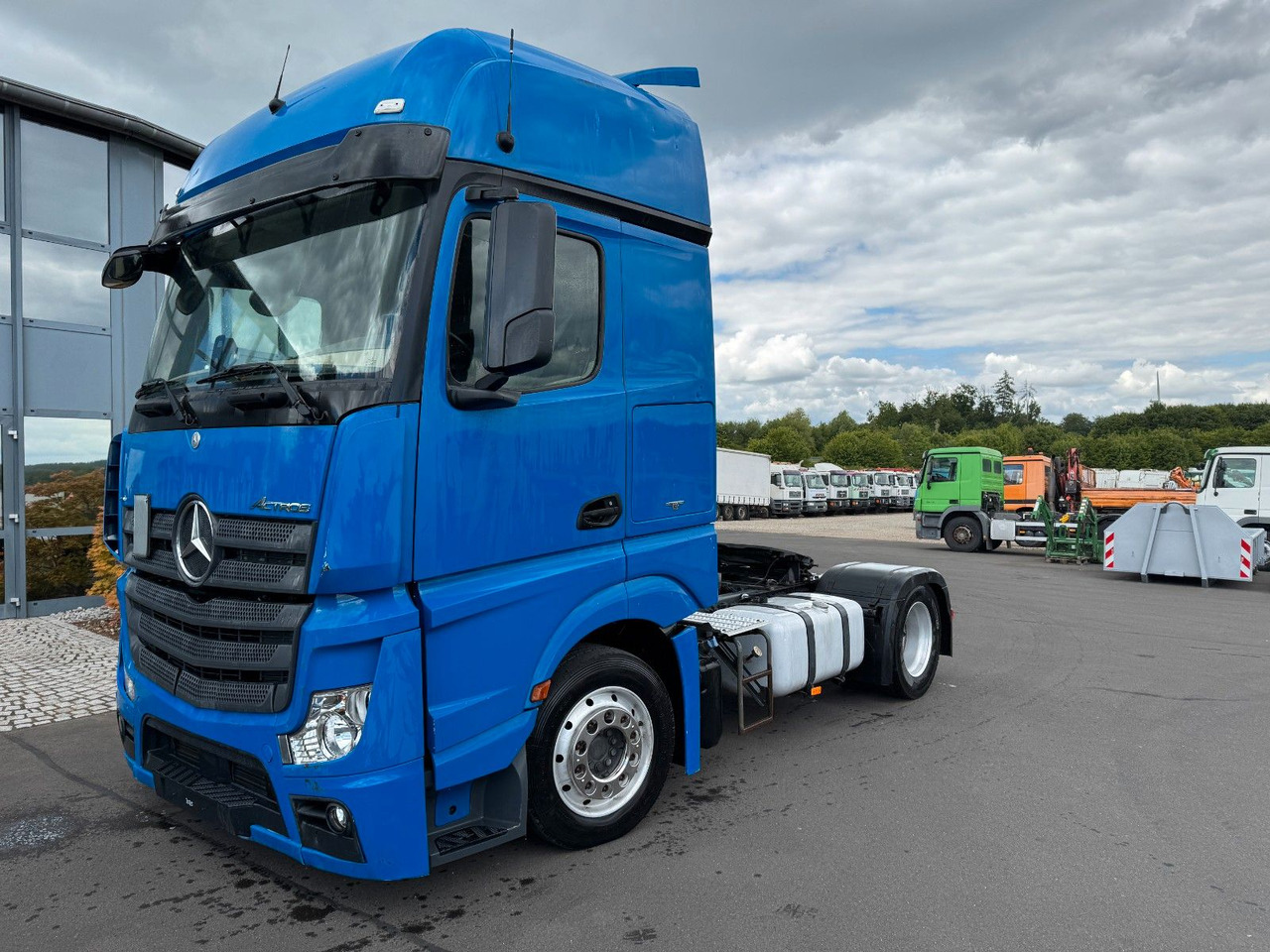 Mercedes-Benz Actros 1845 SZM Kipphydraulik, Retarder, Klima - وحدة جر: صورة 1 Mercedes-Benz Actros 1845 SZM Kipphydraulik, Retarder, Klima - وحدة جر: صورة 1