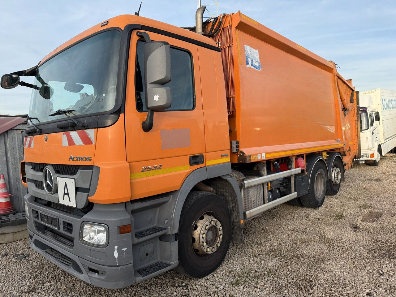 Mercedes-Benz Actros 2532 6x2 Zoeller Medium XL 21 - شاحنة النفايات: صورة 1 Mercedes-Benz Actros 2532 6x2 Zoeller Medium XL 21 - شاحنة النفايات: صورة 1