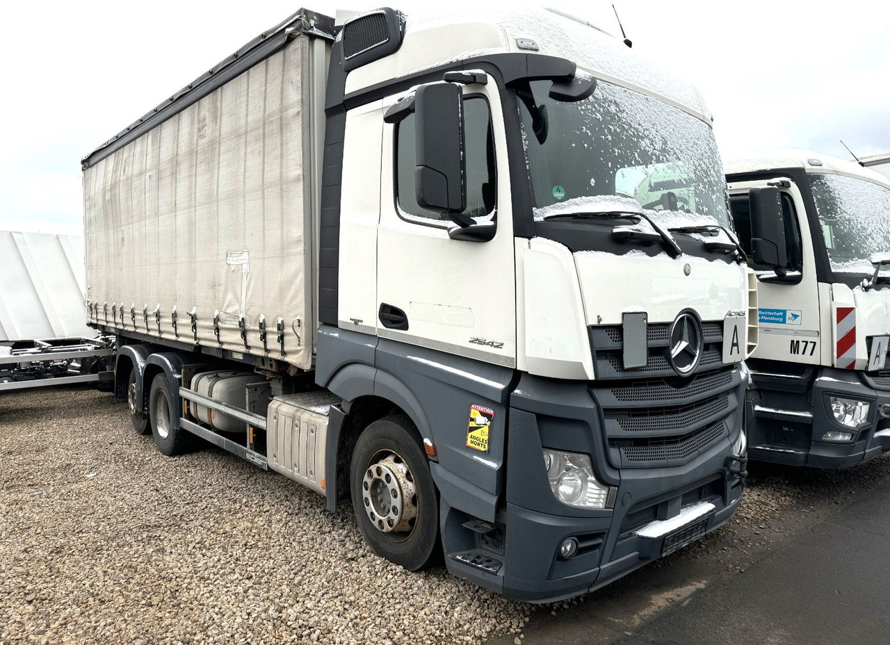 Mercedes-Benz Actros 2542 6x2 - Getriebeschaden- Mercedes-Benz Actros 2542 6x2 - Getriebeschaden- - شاحنات الحاويات / جسم علوي قابل للتغيير شاحنة: صورة 1 Mercedes-Benz Actros 2542 6x2 - Getriebeschaden- Mercedes-Benz Actros 2542 6x2 - Getriebeschaden- - شاحنات الحاويات / جسم علوي قابل للتغيير شاحنة: صورة 1