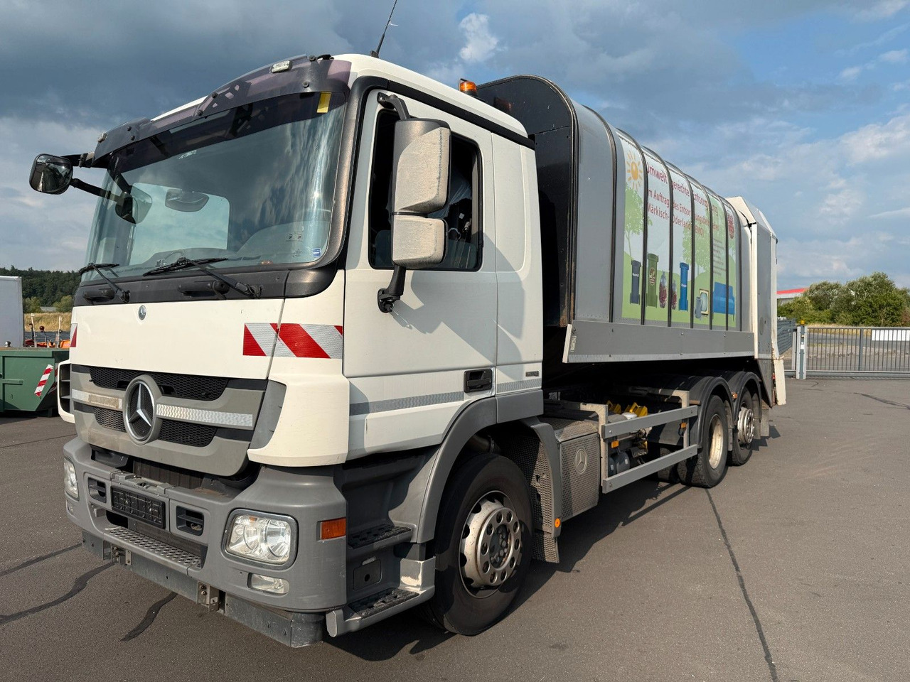 Mercedes-Benz Actros MP3 2532 6x2 Faun Rotorpress 521 - شاحنة النفايات: صورة 1 Mercedes-Benz Actros MP3 2532 6x2 Faun Rotorpress 521 - شاحنة النفايات: صورة 1
