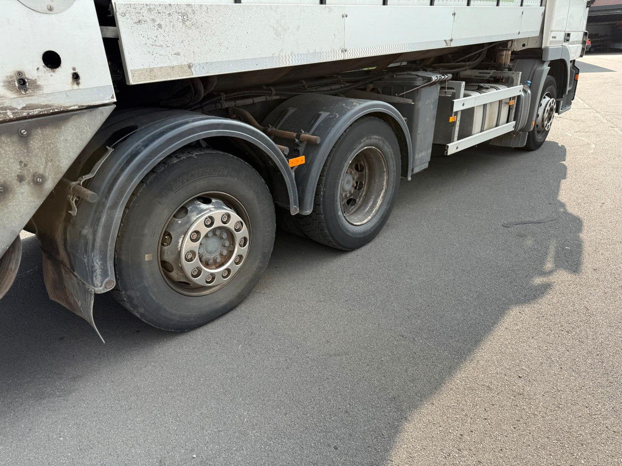 Mercedes-Benz Actros MP3 2532 6x2 Faun Rotorpress 521 - شاحنة النفايات: صورة 4 Mercedes-Benz Actros MP3 2532 6x2 Faun Rotorpress 521 - شاحنة النفايات: صورة 4