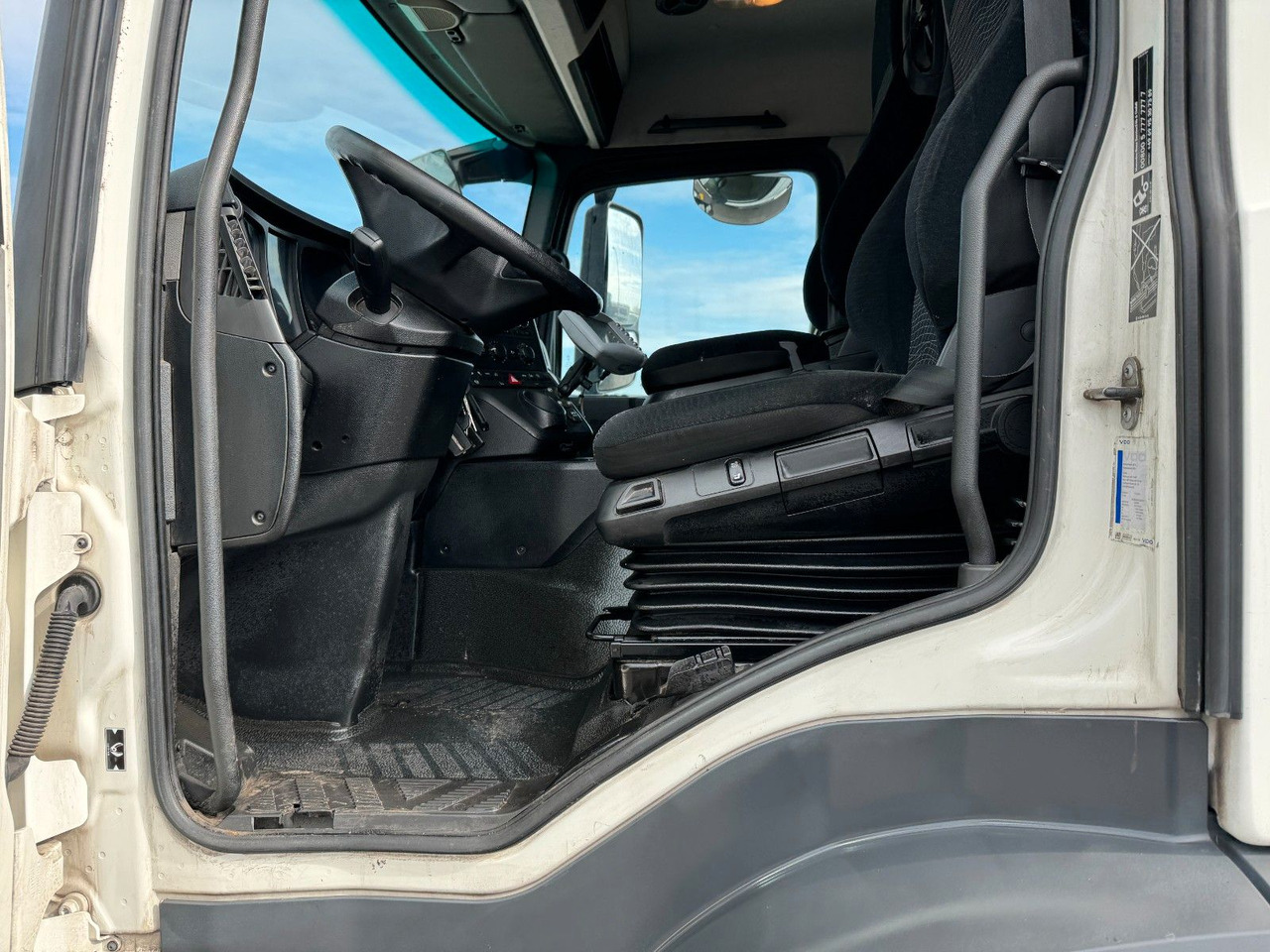 Mercedes-Benz Antos 2533 6x2 Mercedes-Benz Antos 2533 6x2 - 3 x am Lager - - شاحنة هيكل كابينة: صورة 4 Mercedes-Benz Antos 2533 6x2 Mercedes-Benz Antos 2533 6x2 - 3 x am Lager - - شاحنة هيكل كابينة: صورة 4