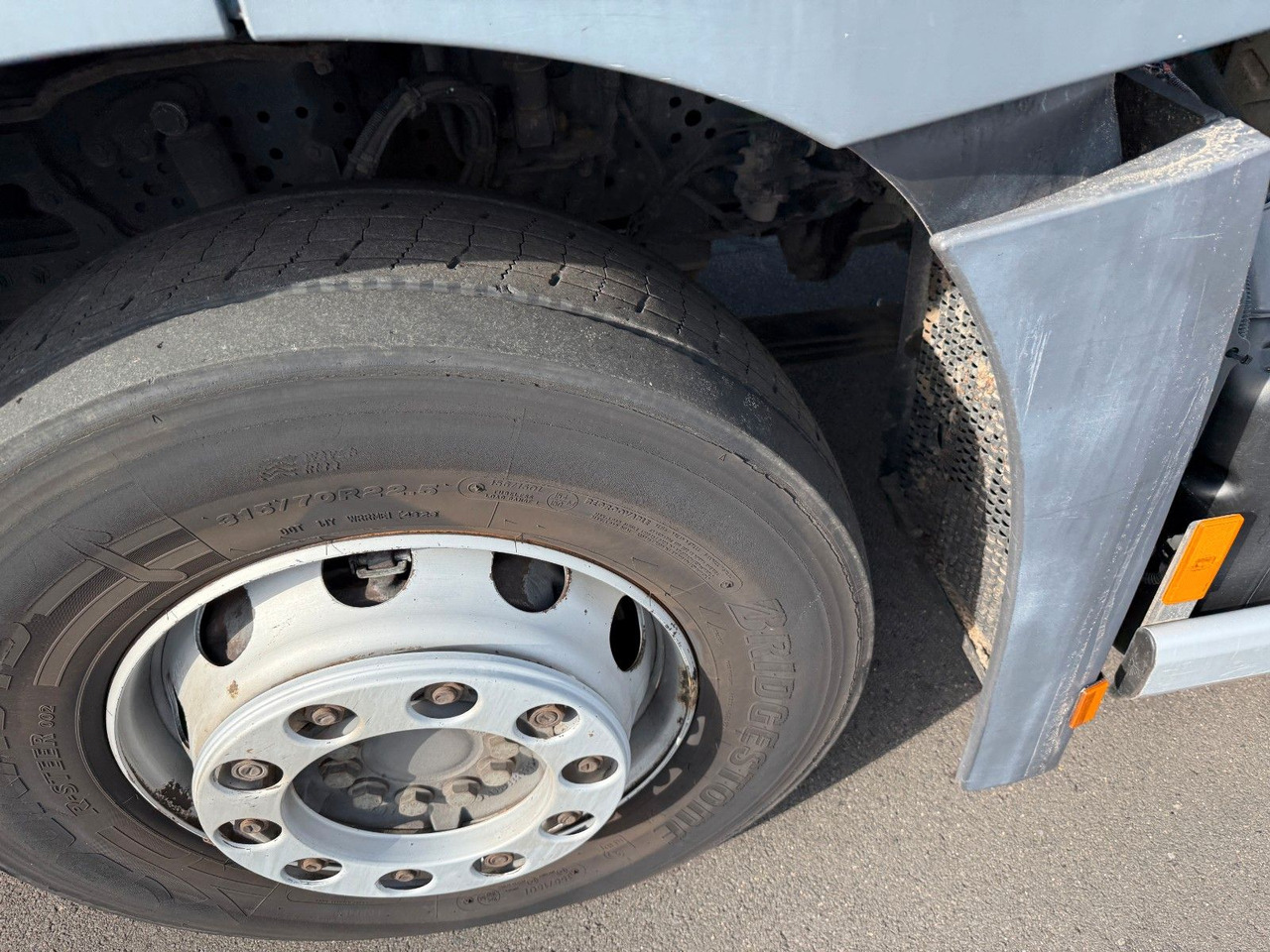 Mercedes-Benz Antos 2533 Seitenlader HS SL- VK- F - شاحنة النفايات: صورة 4 Mercedes-Benz Antos 2533 Seitenlader HS SL- VK- F - شاحنة النفايات: صورة 4