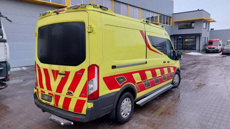 FORD TRANSIT 2,0TDI AMBULANCE KLIMA 1.2018 EURO 6, 3 UNITS - سيارة اسعاف: صورة 3 FORD TRANSIT 2,0TDI AMBULANCE KLIMA 1.2018 EURO 6, 3 UNITS - سيارة اسعاف: صورة 3