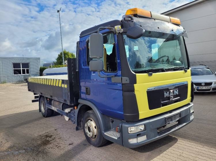 MAN TGL 8.150 10.2011 EURO5 141520km ONLY - شاحنات مسطحة: صورة 1 MAN TGL 8.150 10.2011 EURO5 141520km ONLY - شاحنات مسطحة: صورة 1