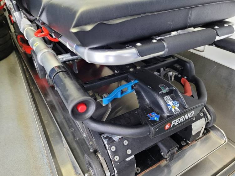 سيارة اسعاف MERCEDES – BENZ SPRINTER 3.0D AMBULANCE (PROFILE) KLIMA 7.2015 EURO 6: صورة 11 سيارة اسعاف MERCEDES – BENZ SPRINTER 3.0D AMBULANCE (PROFILE) KLIMA 7.2015 EURO 6: صورة 11