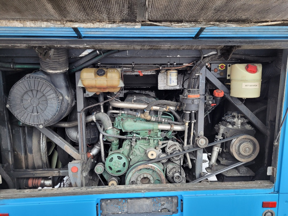 VOLVO B9R VEST CONTRAST, KLIIMA, 10.2012, EURO 5, HANDICAP LIFT, 51 seats, 12,8m  VOLVO B9R VEST CONTRAST, KLIIMA, 10.2012, EURO 5, HANDICAP LIFT, 51 seats, 12,8m: صورة 9