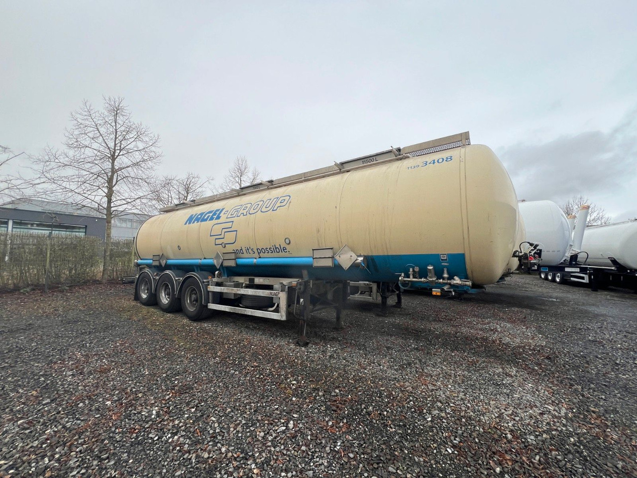 Lag 32000 l Lebensmitteltank mit 3 Kammern, ADR - نصف مقطورة صهريج: صورة 3 Lag 32000 l Lebensmitteltank mit 3 Kammern, ADR - نصف مقطورة صهريج: صورة 3
