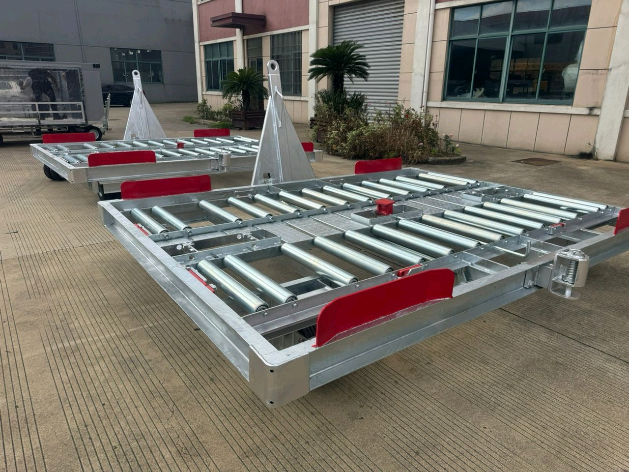 AirBusiness GSE 10ft pallet dollies - محملات الحاويات والمنصات النقالة: صورة 1 AirBusiness GSE 10ft pallet dollies - محملات الحاويات والمنصات النقالة: صورة 1