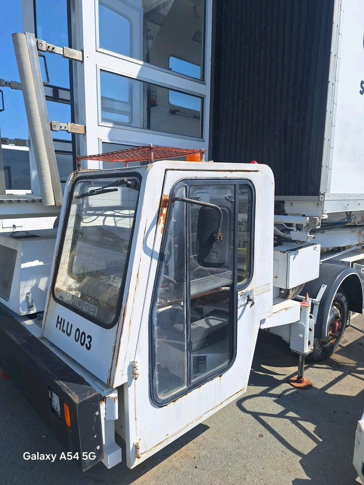 Aviogei EAU1000 - Ambulift: صورة 3 Aviogei EAU1000 - Ambulift: صورة 3