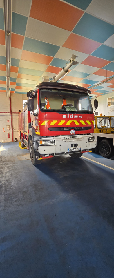 Sides - سيارة إطفاء: صورة 1 Sides - سيارة إطفاء: صورة 1