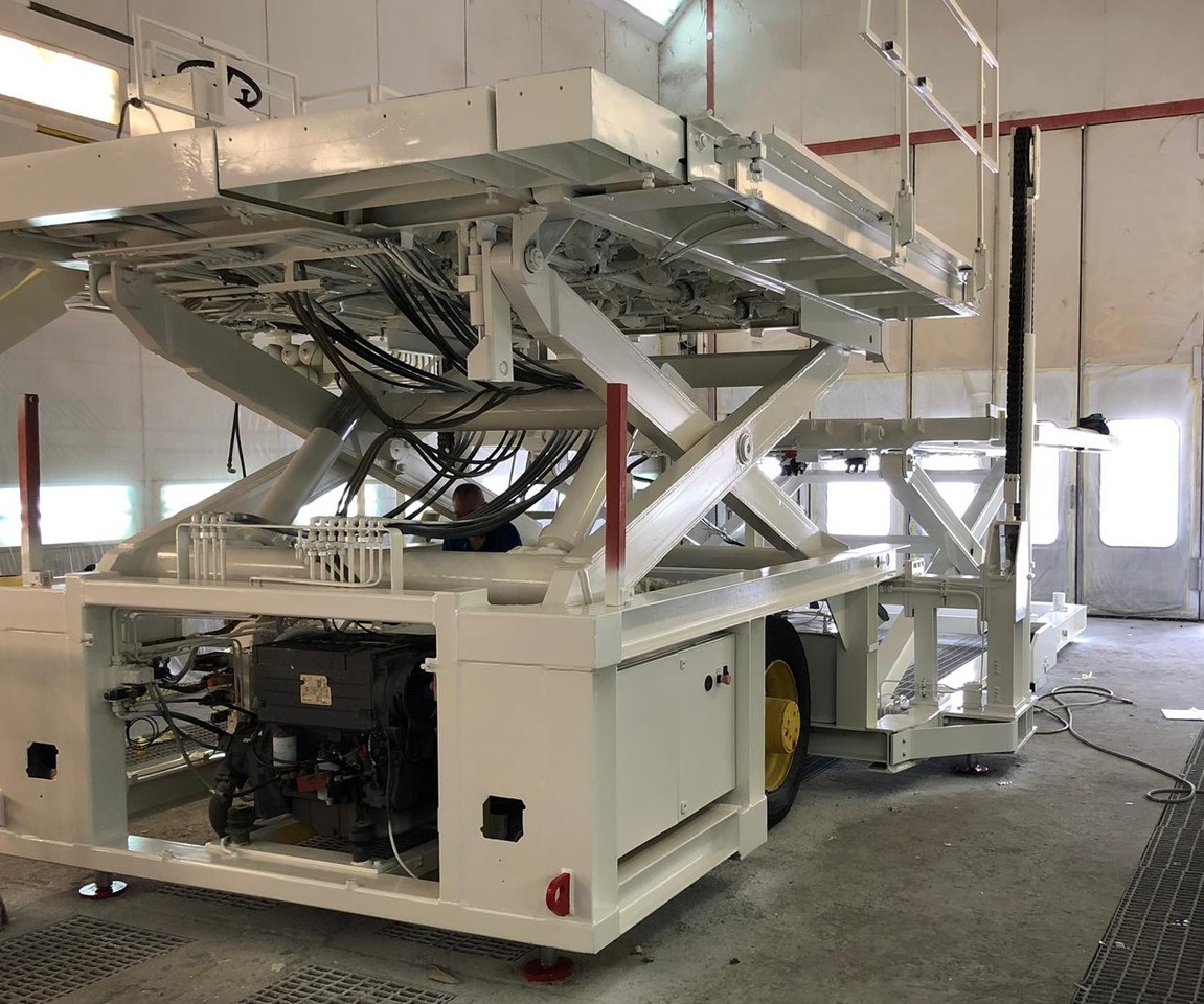 Loader Universal Trepel 70U - محملات الحاويات والمنصات النقالة: صورة 1 Loader Universal Trepel 70U - محملات الحاويات والمنصات النقالة: صورة 1