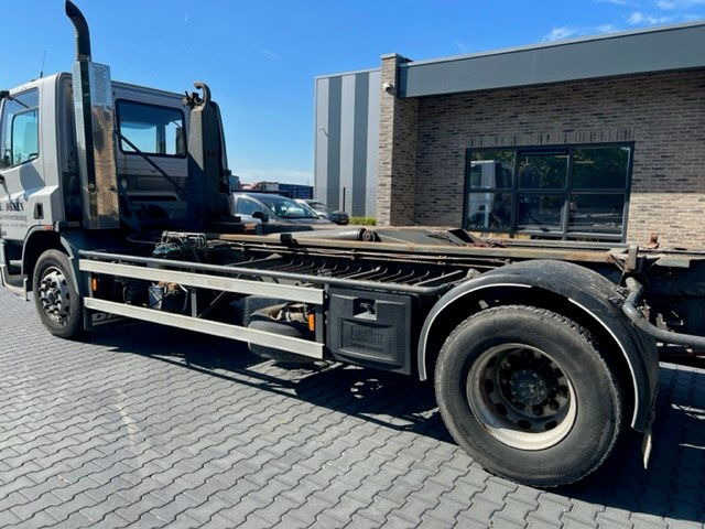 DAF 65.210 FA65.210 - شاحنات الحاويات / جسم علوي قابل للتغيير شاحنة: صورة 3 DAF 65.210 FA65.210 - شاحنات الحاويات / جسم علوي قابل للتغيير شاحنة: صورة 3