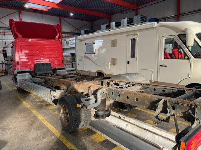 Mercedes-Benz Atego 815 Atego 815 L - شاحنة هيكل كابينة: صورة 3 Mercedes-Benz Atego 815 Atego 815 L - شاحنة هيكل كابينة: صورة 3