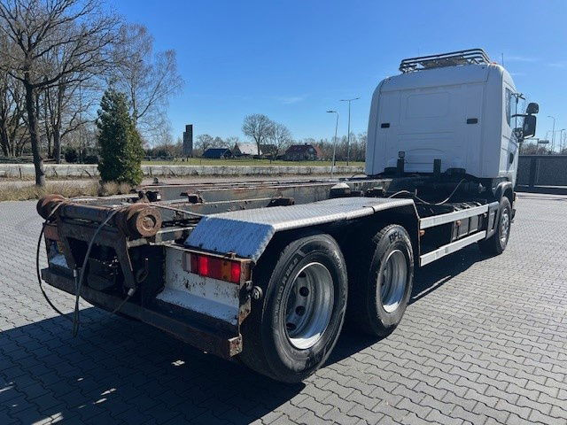 Scania R144-460 V8 .460 6x2 - شاحنات الحاويات / جسم علوي قابل للتغيير شاحنة: صورة 3 Scania R144-460 V8 .460 6x2 - شاحنات الحاويات / جسم علوي قابل للتغيير شاحنة: صورة 3
