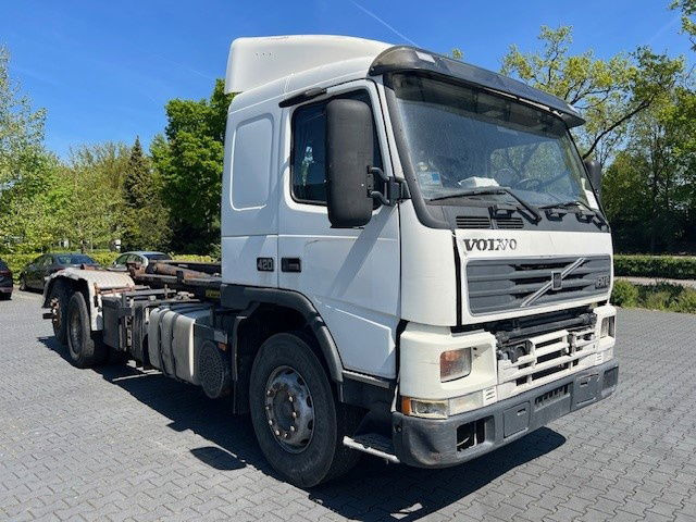 Volvo FM 12.420 FM12.420 6x2 - شاحنة هيكل كابينة: صورة 2 Volvo FM 12.420 FM12.420 6x2 - شاحنة هيكل كابينة: صورة 2