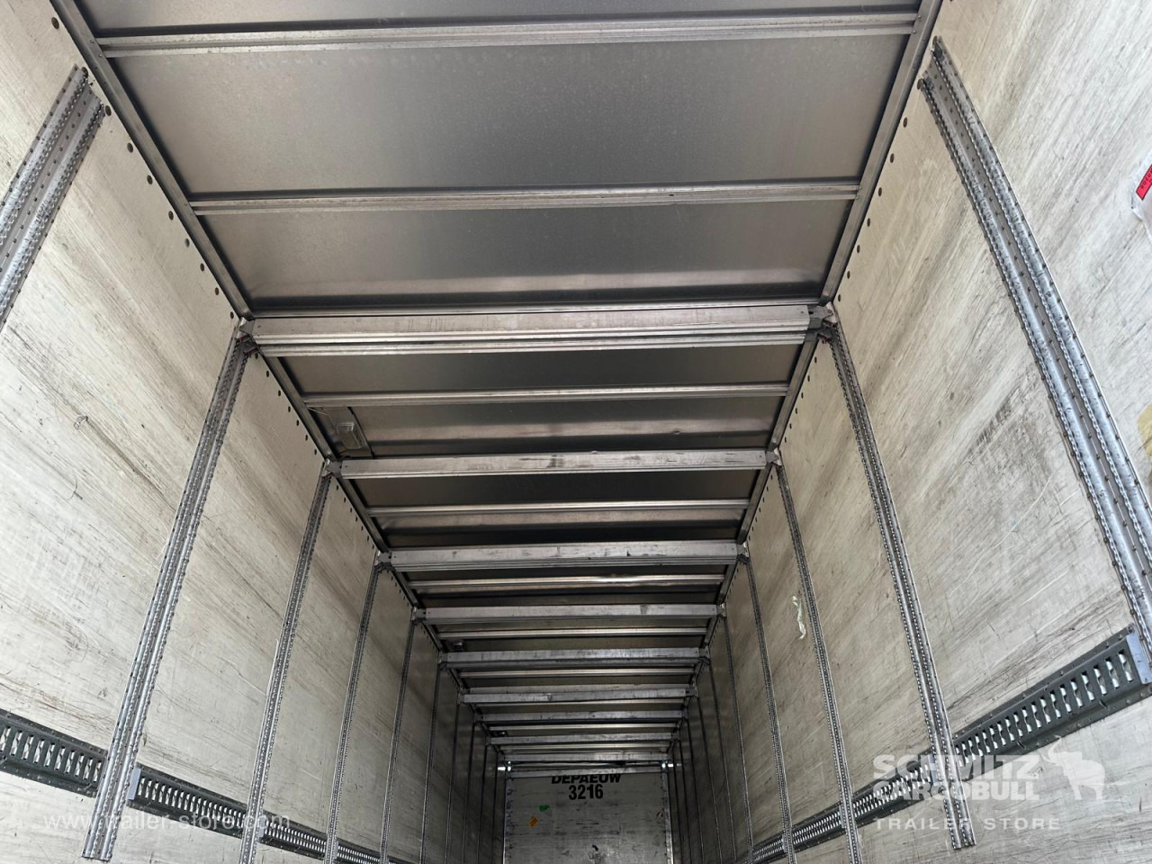 Dryfreight Standard Double deck Taillift - نصف مقطورة صندوق مغلق: صورة 5 Dryfreight Standard Double deck Taillift - نصف مقطورة صندوق مغلق: صورة 5