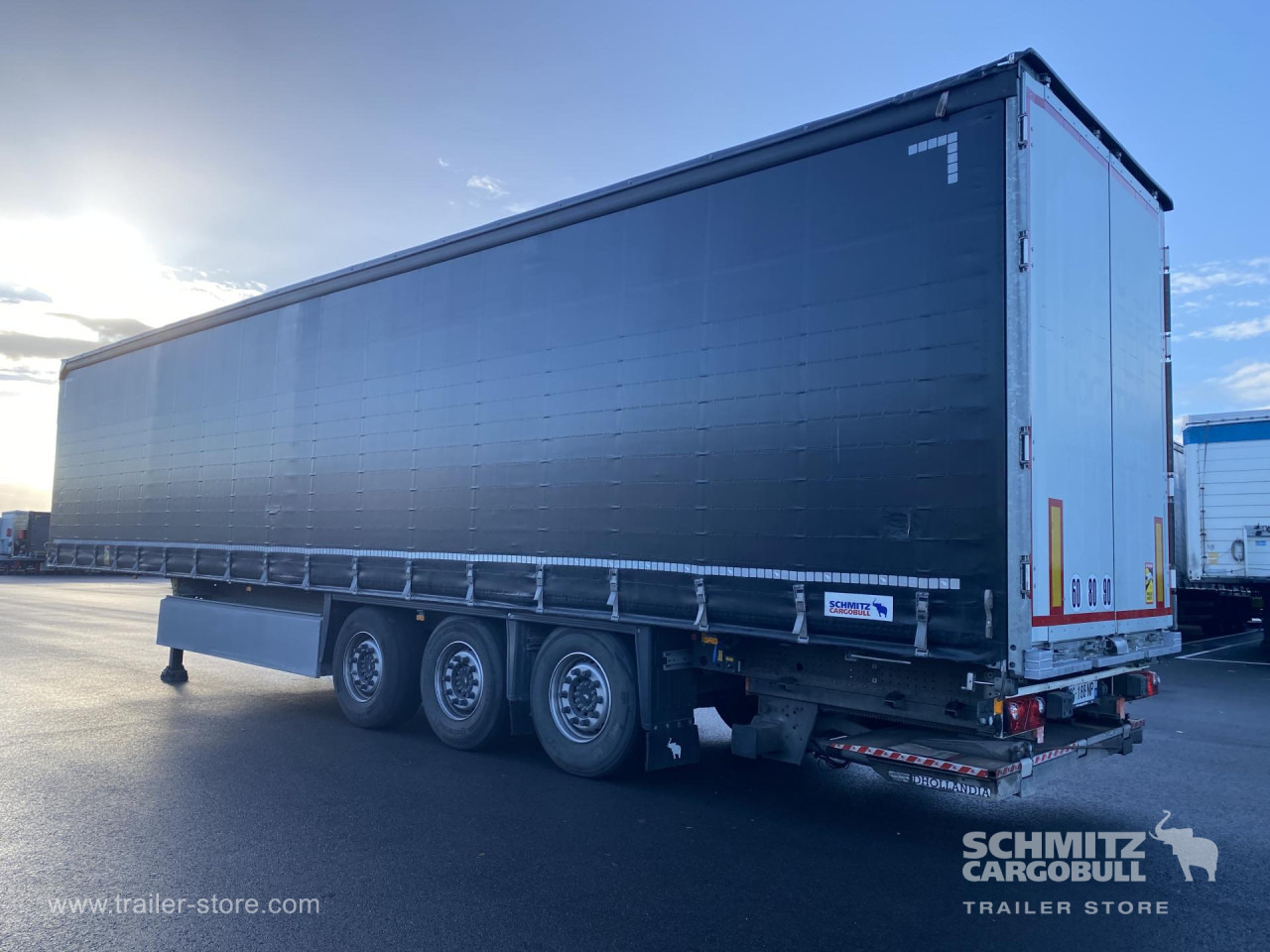 SCHMITZ Curtainsider Standard Taillift - نصف مقطورة ستارة: صورة 5 SCHMITZ Curtainsider Standard Taillift - نصف مقطورة ستارة: صورة 5