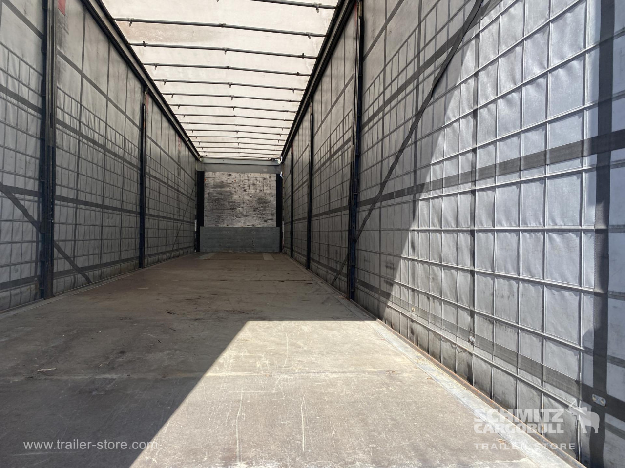 SCHMITZ Curtainsider Standard - نصف مقطورة ستارة: صورة 3 SCHMITZ Curtainsider Standard - نصف مقطورة ستارة: صورة 3