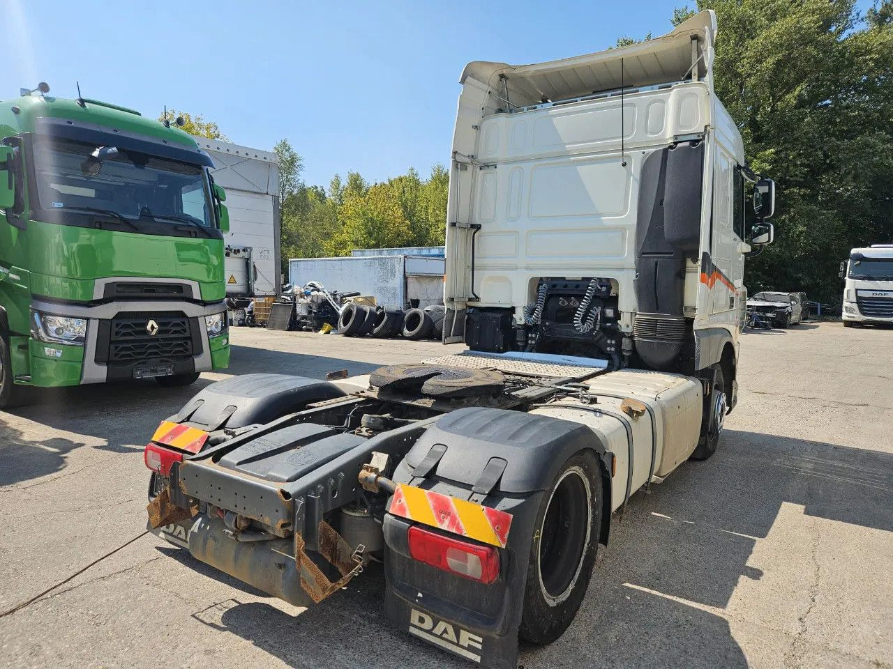 DAF XF 460 Space Cab Standklima 2 units - وحدة جر: صورة 4 DAF XF 460 Space Cab Standklima 2 units - وحدة جر: صورة 4