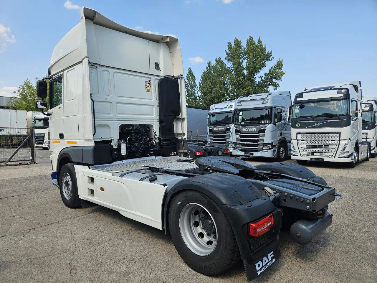 DAF XF 480 SSC Intarder Standklima Full Spoiler - وحدة جر: صورة 4 DAF XF 480 SSC Intarder Standklima Full Spoiler - وحدة جر: صورة 4
