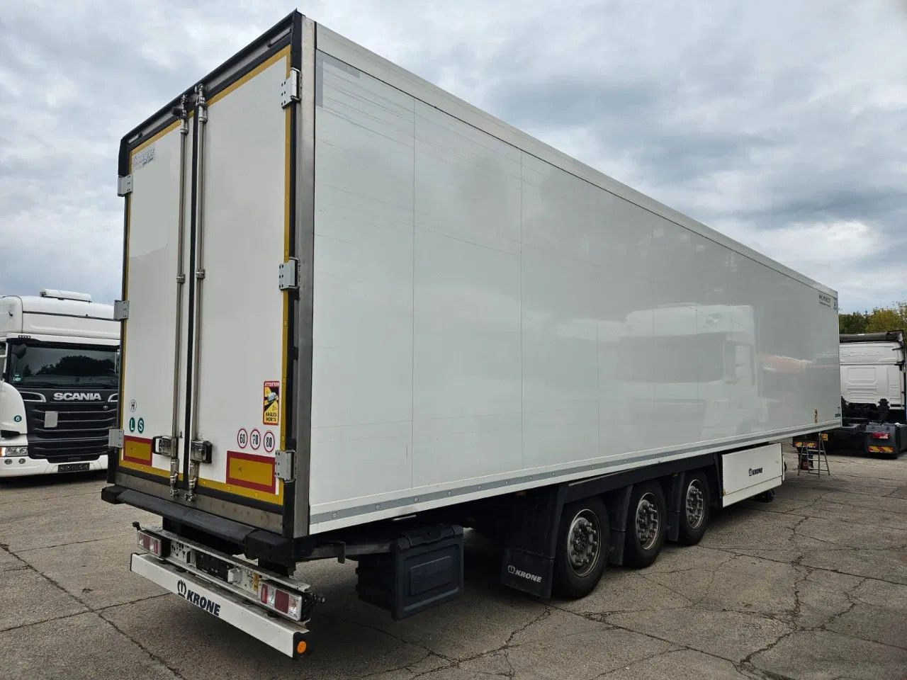 Krone SD Thermo King SLX300i - Lifting axle A - Pallet - نصف مقطورة مُبرِّدة: صورة 4 Krone SD Thermo King SLX300i - Lifting axle A - Pallet - نصف مقطورة مُبرِّدة: صورة 4