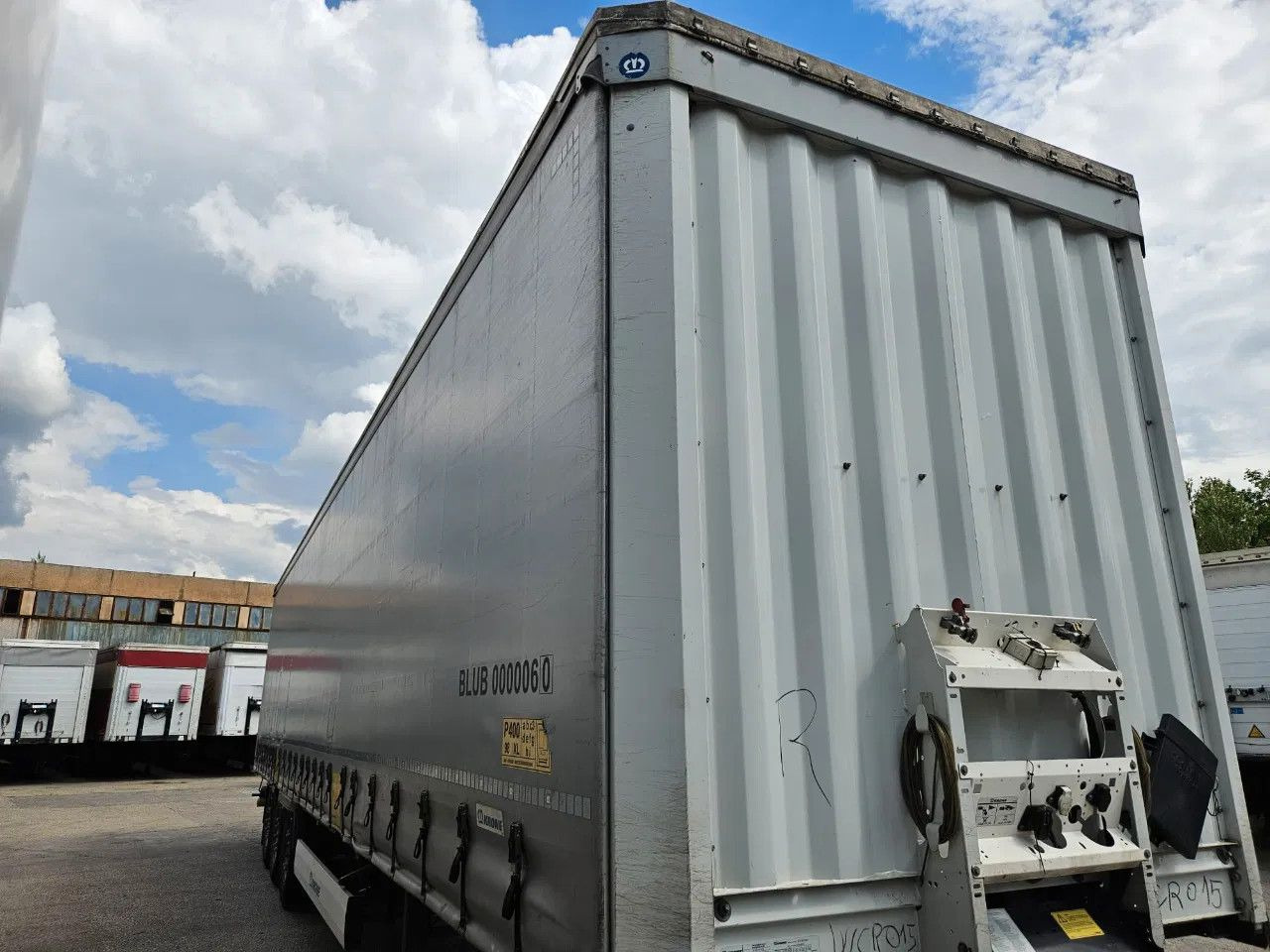 Krone SD XL Code - نصف مقطورة ستارة: صورة 2 Krone SD XL Code - نصف مقطورة ستارة: صورة 2