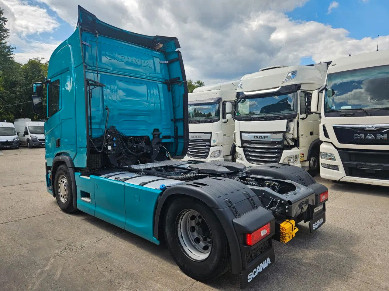 Scania R500 Standard-Turquoise-Standklima-Big NAVI-Hydr - وحدة جر: صورة 4 Scania R500 Standard-Turquoise-Standklima-Big NAVI-Hydr - وحدة جر: صورة 4