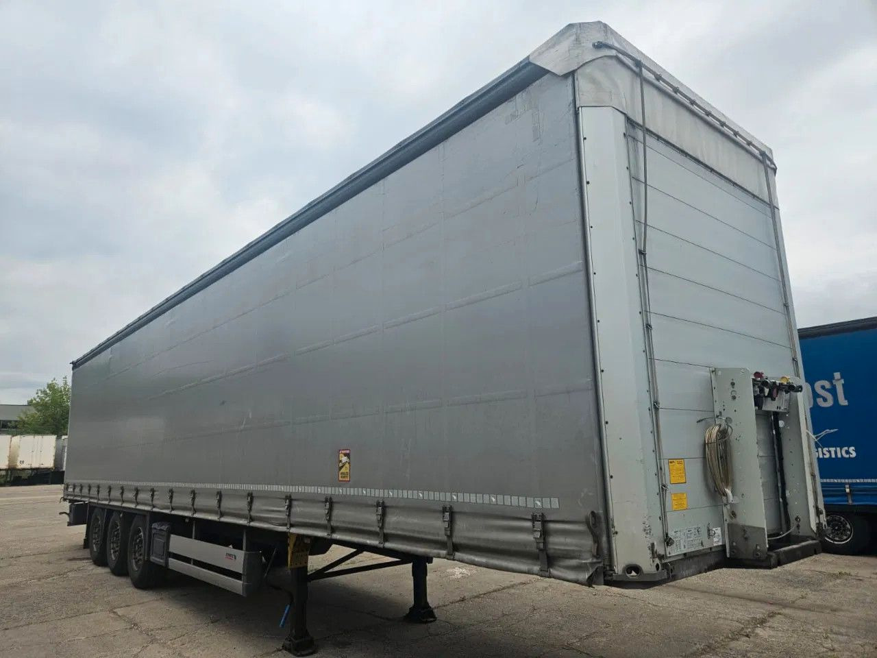 Schmitz Cargobull SCB S3T Standard 3 units! Lifting Axle A&C, XL C - نصف مقطورة ستارة: صورة 1 Schmitz Cargobull SCB S3T Standard 3 units! Lifting Axle A&C, XL C - نصف مقطورة ستارة: صورة 1