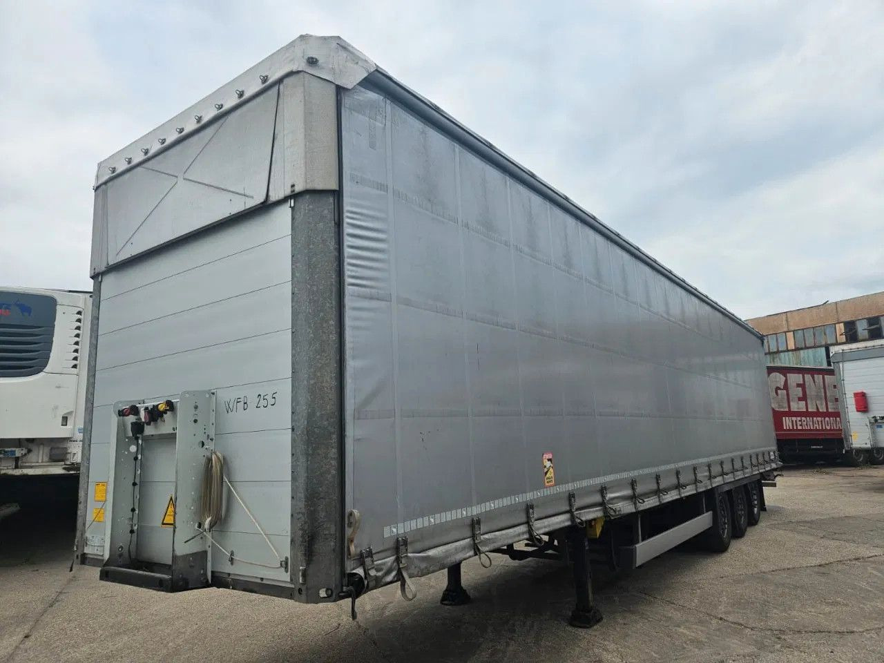 Schmitz Cargobull SCB S3T VARIOS 2 units! Lifting Axle A&C, XL Cod - نصف مقطورة ستارة: صورة 1 Schmitz Cargobull SCB S3T VARIOS 2 units! Lifting Axle A&C, XL Cod - نصف مقطورة ستارة: صورة 1