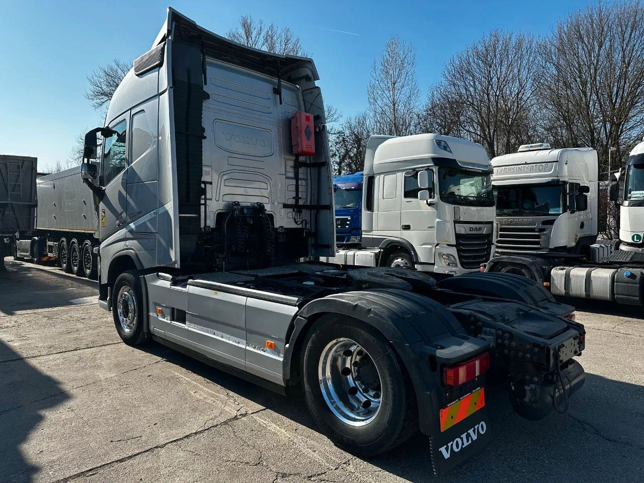 Volvo FH 500 ADR, I-Park, Alloy w. Leather seats, TV s - وحدة جر: صورة 3 Volvo FH 500 ADR, I-Park, Alloy w. Leather seats, TV s - وحدة جر: صورة 3