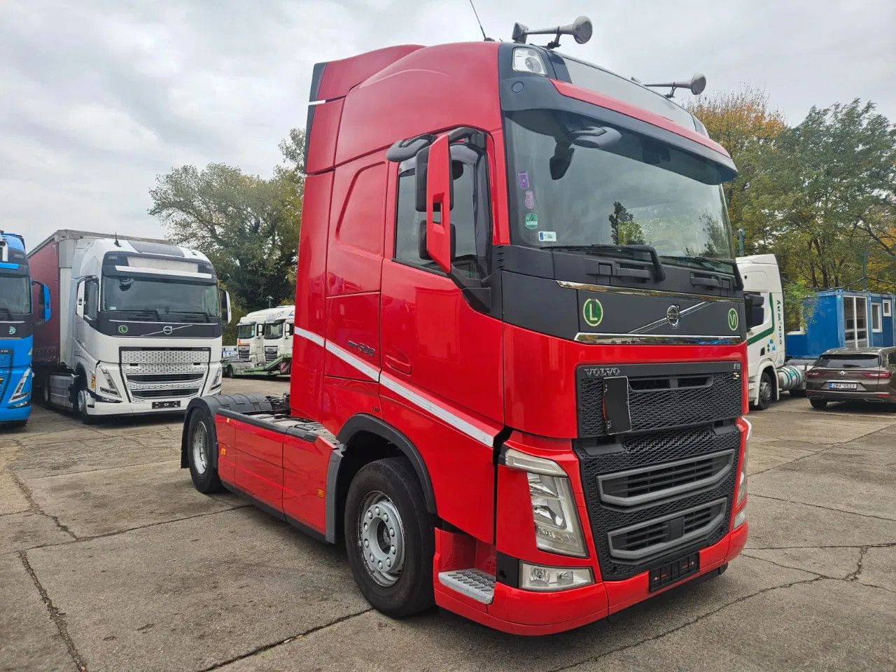 Volvo FH 500 I-Park, Full Spoiler, TV stand - وحدة جر: صورة 2 Volvo FH 500 I-Park, Full Spoiler, TV stand - وحدة جر: صورة 2