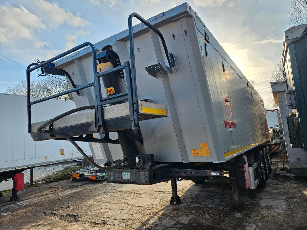 Wielton NW-3 38m3 Lifting Axle, Alloy w. - قلابة نصف مقطورة نصف مقطورة قلابة: صورة 3 Wielton NW-3 38m3 Lifting Axle, Alloy w. - قلابة نصف مقطورة نصف مقطورة قلابة: صورة 3