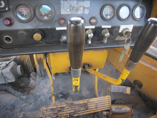 KOMATSU D355 C3 pipelayer - ماكينة وضع الأنابيب: صورة 2 KOMATSU D355 C3 pipelayer - ماكينة وضع الأنابيب: صورة 2